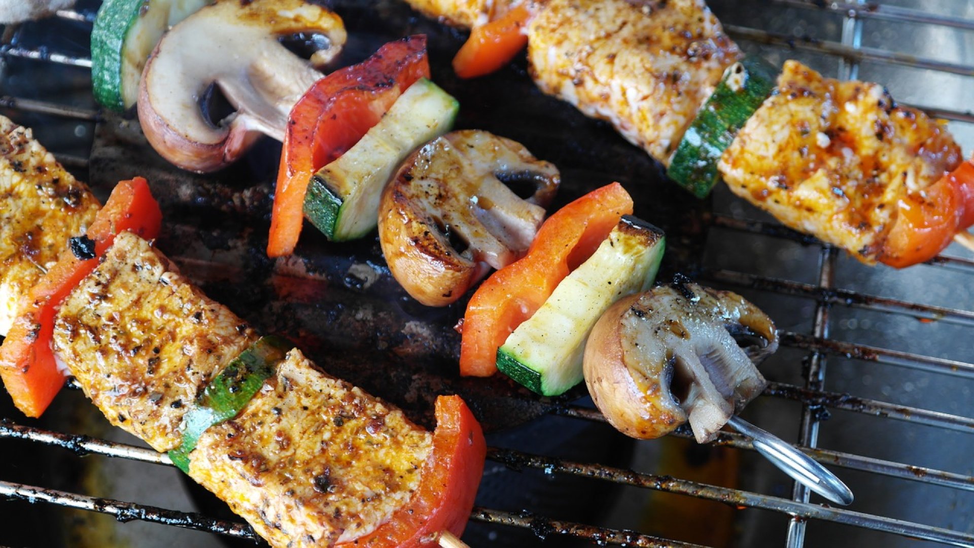 Miért szeretik annyian a grillezett ételeket? Miért olyan népszerűek a grill ételek?